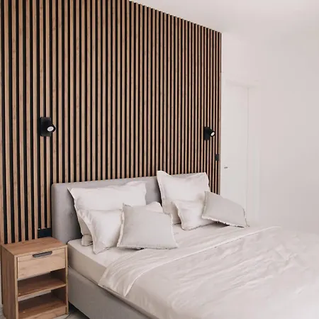 Luxury Morello 1 With 64 M2 Heated Pool, Gym, Sauna, For 8 Guests *