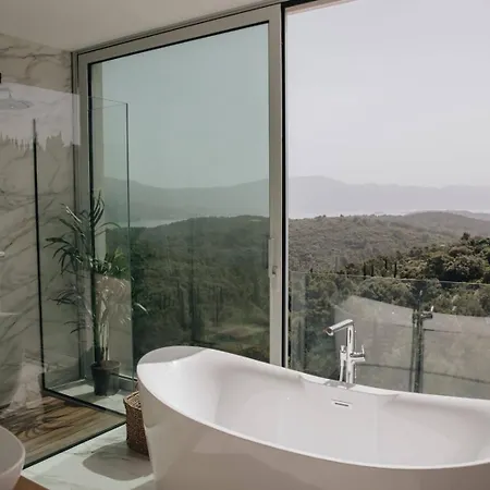 Luxury Morello 1 With 64 M2 Heated Pool, Gym, Sauna, For 8 Guests * Korcula Town