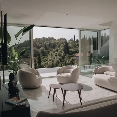 Vila Luxury Morello 1 With 64 M2 Heated Pool, Gym, Sauna, For 8 Guests