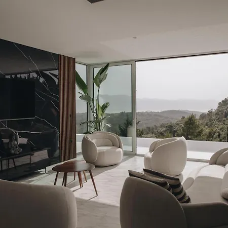 Luxury Morello 1 With 64 M2 Heated Pool, Gym, Sauna, For 8 Guests * Korcula Town