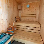 Luxury Morello 1 With Large Heated Pool, Gym & Sauna 别墅 *