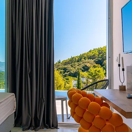 Villa Luxury Morello 1 With Large Heated Pool, Gym & Sauna