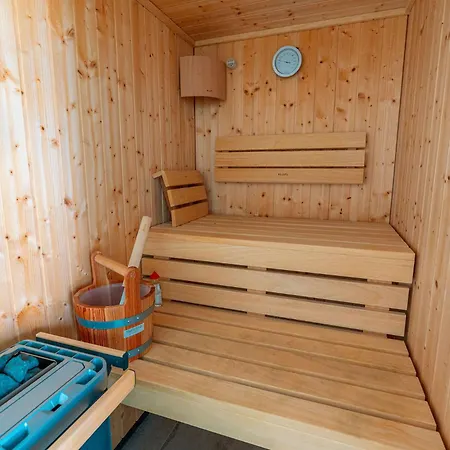 Luxury Morello 1 With Large Heated Pool, Gym & Sauna Villa *