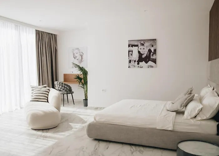 Luxury Morello 1 With 64 M2 Heated Pool, Gym, Sauna, For 8 Guests