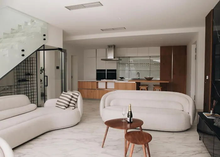 Luxury Morello 1 With 64 M2 Heated Pool, Gym, Sauna, For 8 Guests Korčula