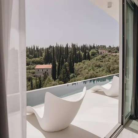 Luxury Morello 1 With 64 M2 Heated Pool, Gym, Sauna, For 8 Guests Vila