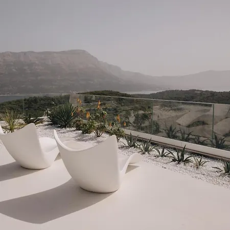 Luxury Morello 1 With 64 M2 Heated Pool, Gym, Sauna, For 8 Guests Korčula